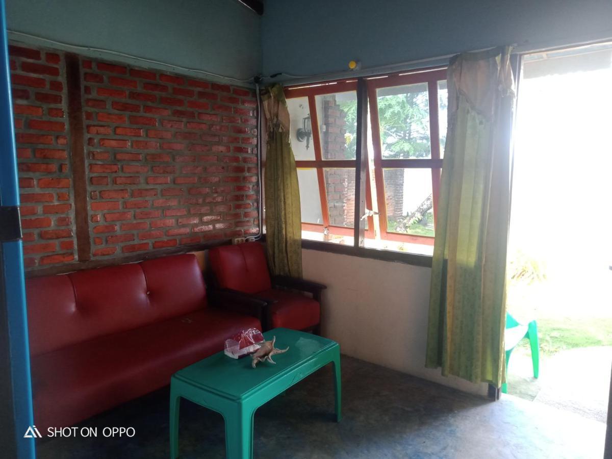 Salty Dog Hostel Telukdalem Extérieur photo